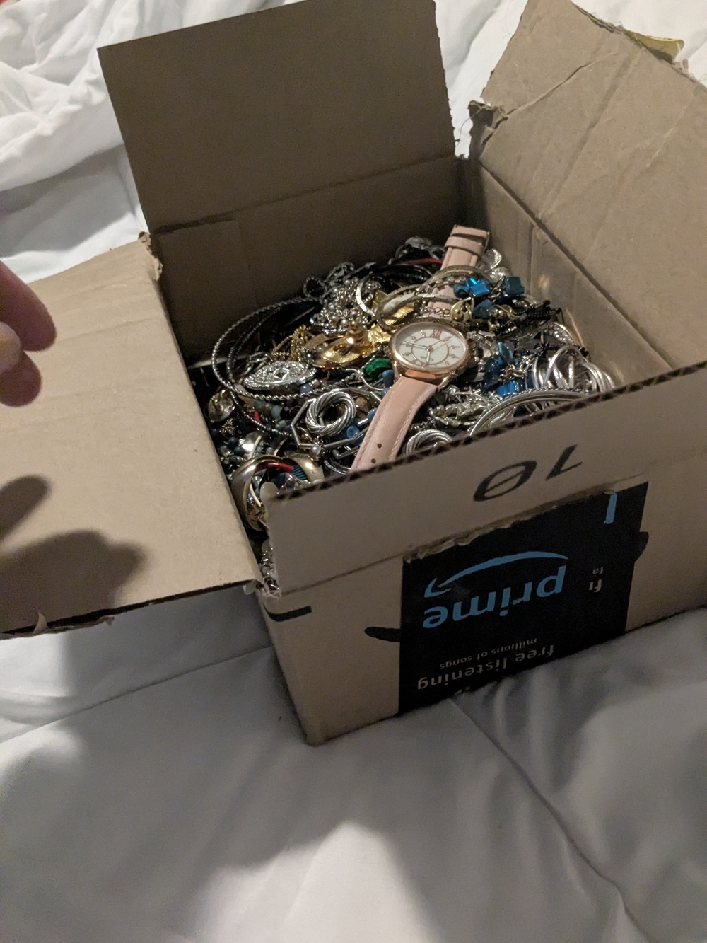 Small Jewlery Box - Picture 2 of 3